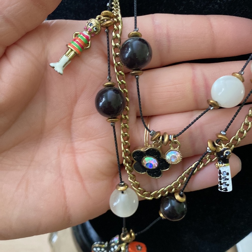 Betsy Johnson Mod 60’s Scooter Necklace - Picture 4 of 5